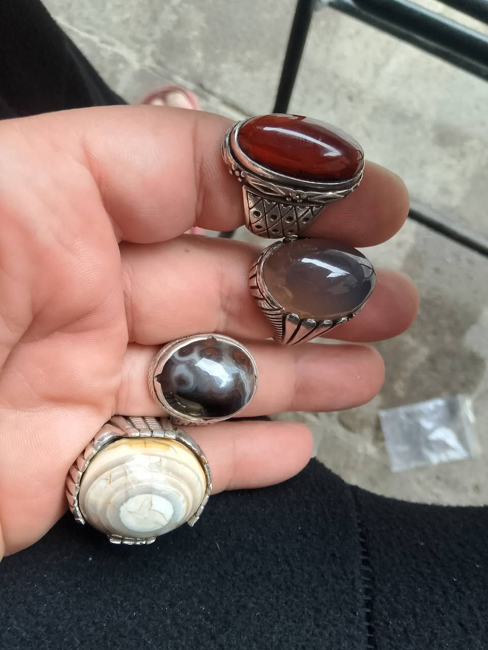 السلام عليكم 23 محبس للبيع ابيع شلع عالوزن 
360 غرام الاغرام على 3 آلاف أي استفسار خاص


**إذا كنت صاحب هذا الإعلان وتريد حذفه لأي سبب، رجاءا أرسل رسالة إلى الدعم الفني**