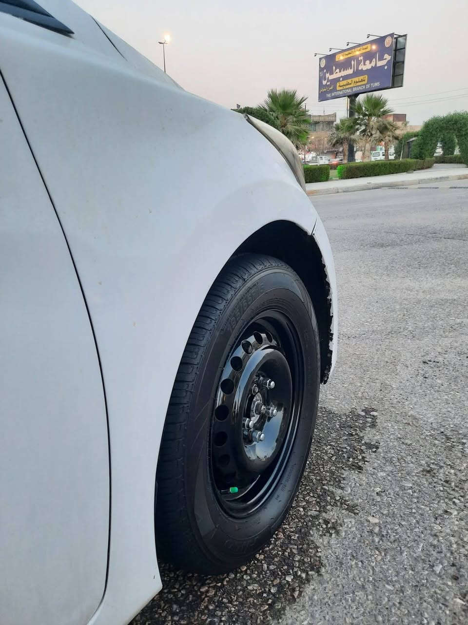 ***********
تخم تاير كوري اصلي جديد حجم ١٥ وياله مصبوغات صبغ درجه اولى للبيع فقط مكاني كربلاء حي العامل سعر ٢٧٥
