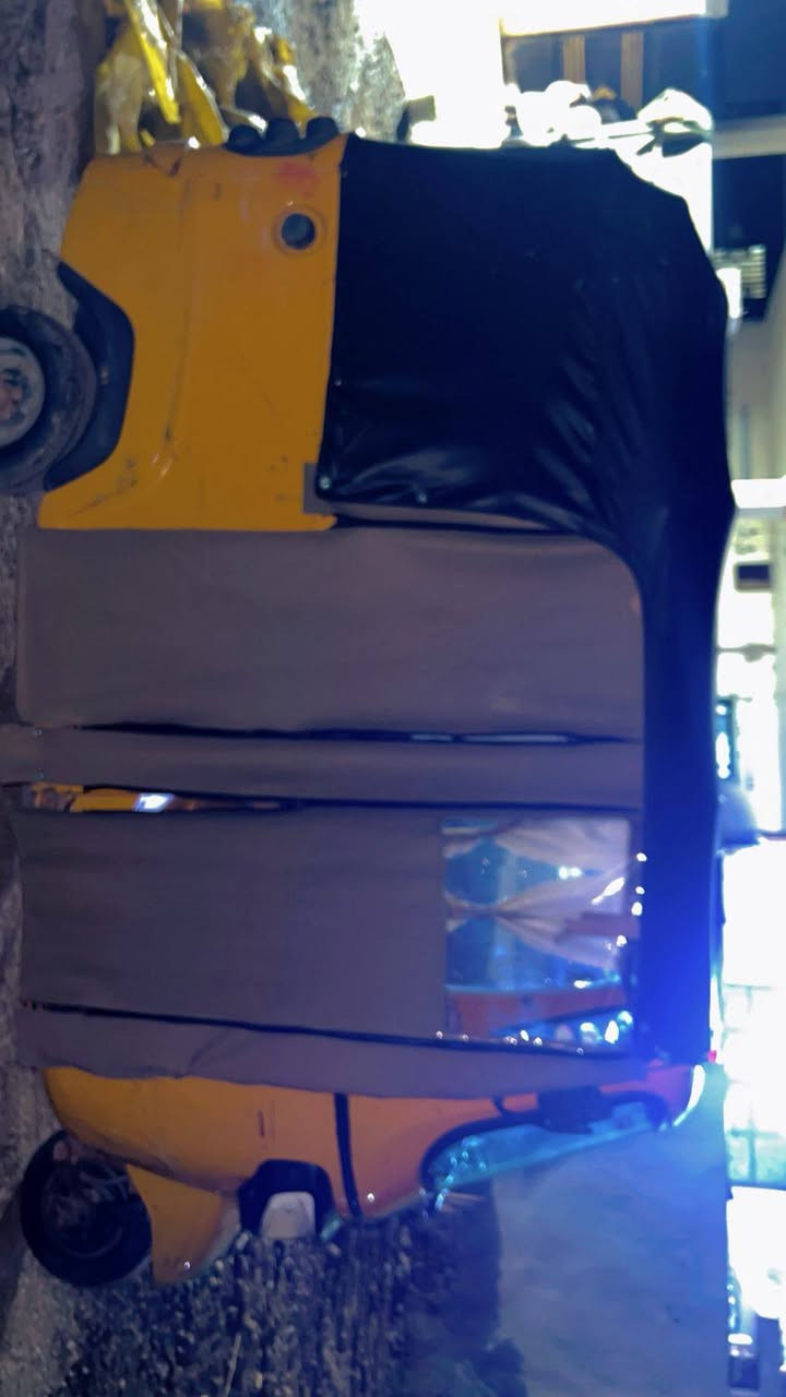 السلام عليكم للبيع تكتك بياجو 2018 شهر الثامن تيك توك مقفوله كفاله عامه من كل شيء ا اوراق كامله سعر البيع 1,400 مكان بغداد الحبيبيه لاستفسار على هذا الرقم ***********
