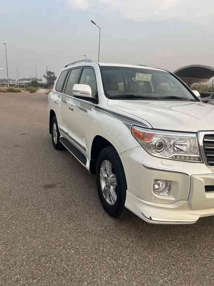 لاندكروز بريم ٢٠١٣ عداد المسافه ١٣٩٠٠٠ قابل للزياده السياره رقم بغداد الرقم الجديد  السياره بيه صبغ الدعاميه الاماميه وربع من الخلفيه وشخط مصله بارد اربع أصابع  السعر ٣٨٠٠٠$  للاستفسار او الاتصال ***********
