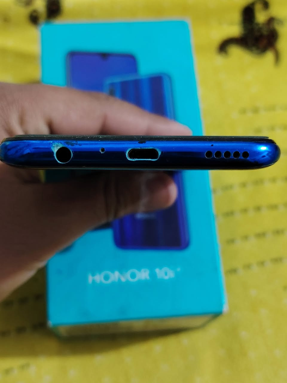 سلام عليكم هونر 10i  للبيع سعر مناسب كلش قفله 35 من الاخير ذاكره 64 عوزه سماعه فقط بل هدفون بي صوت مكاني كوت زويريجات


**إذا كنت صاحب هذا الإعلان وتريد حذفه لأي سبب، رجاءا أرسل رسالة إلى الدعم الفني**