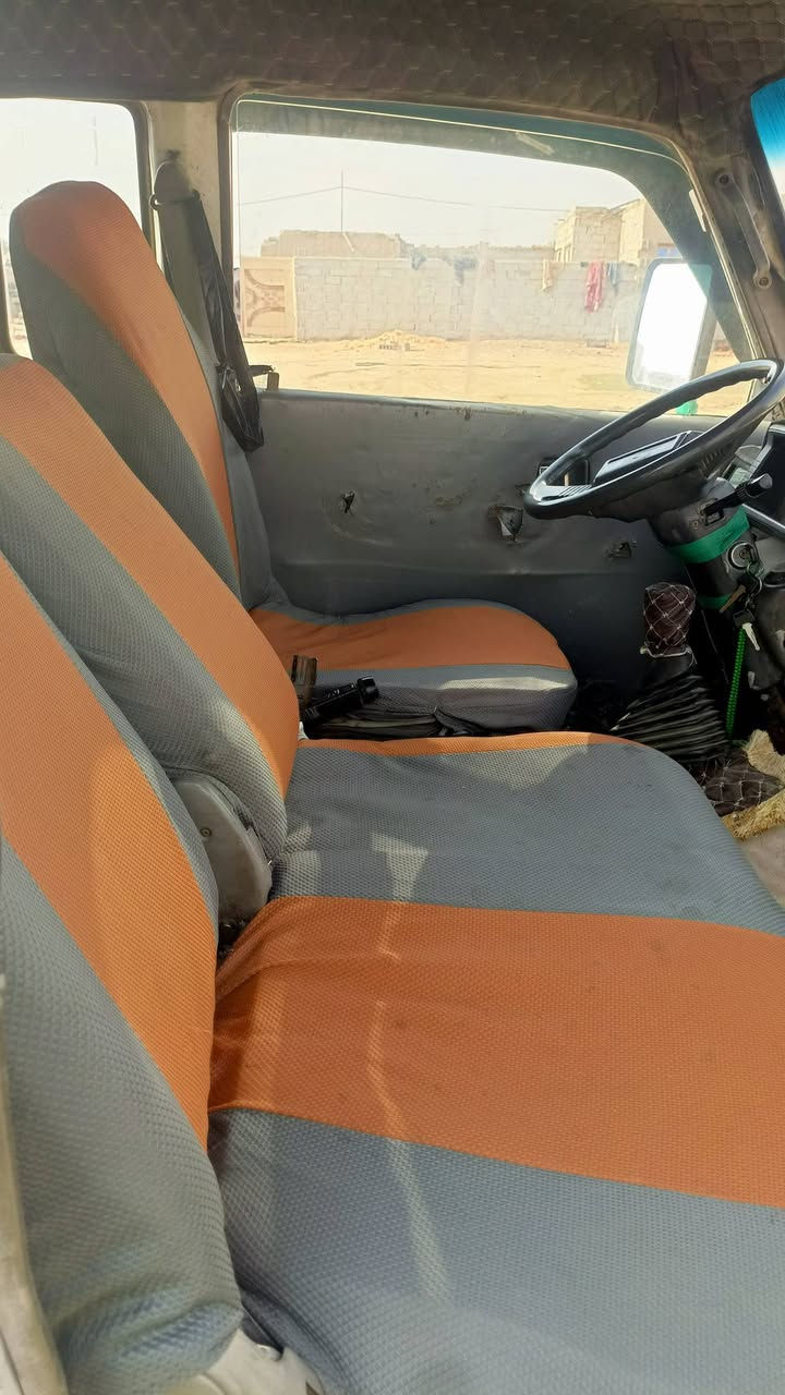 السلام عليكم سياره 95للبيع سياره محبس ترايك للبصره سياره منفوضه نفض محرك مجفته توني كير لوك اكسن خلهه وسكت حداديه مفوله شاصي مكفول كفاله عامه رقم الشاصي أشعار كمرك عدي بي السعر ٤٩ بيهه مجال قليل
***********
