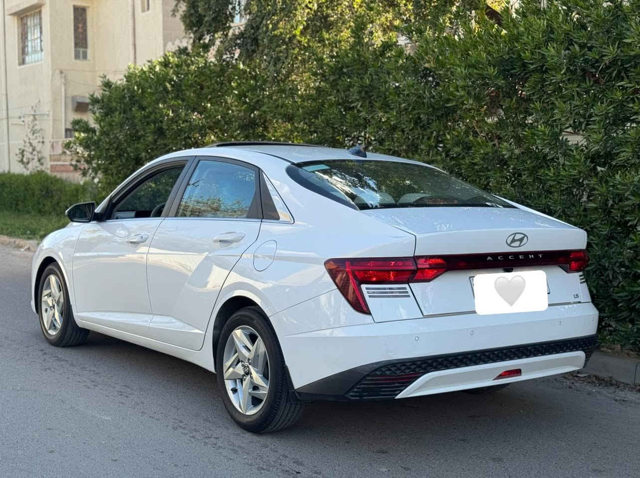 السلام عليكم اكسنت ٢٠٢٤ خليجي فول مواصفات ماشية ٢٨ الف كم جاهزة من كلشي ورقم بغداد مشروع وطني بيها صبغ شوية بل جاملغ الامامي سعرها ١٣٧ ورقة العنوان حي العدل  الرقم ***********
