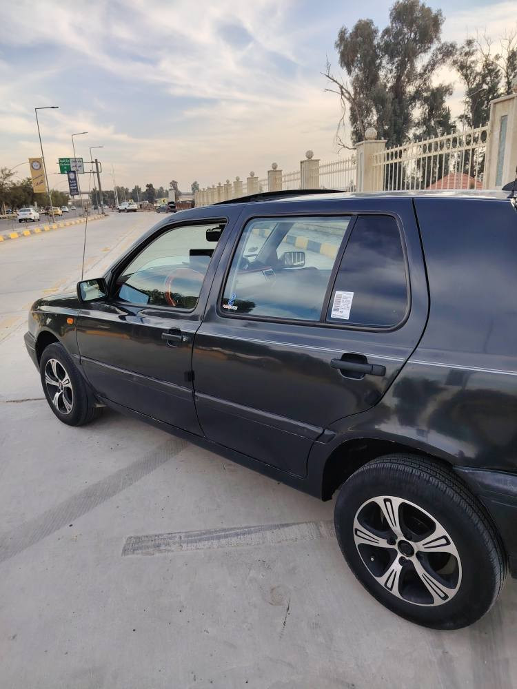 كولف نفخ
موديل 92
محرك 0.8
استيرن بور
كوبون بانزين 
بيها معجون بل جاملغ الخلف يم قبغ البانزين وشويا بل بوند
رقم نينوى 
السعر 42 وبي مجال 
***********
*********** موصل, نينوى
