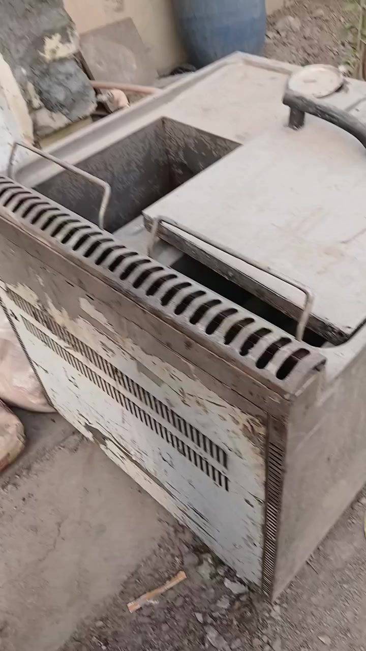 هاي الاغراض للبيع
الحماية جديد أخذنا600  الف وشواية كص500 الف خط احمر والباقي سهله الدورة مهدية الاولى فرن صمون ماشاء الله


**إذا كنت صاحب هذا الإعلان وتريد حذفه لأي سبب، رجاءا أرسل رسالة إلى الدعم الفني**