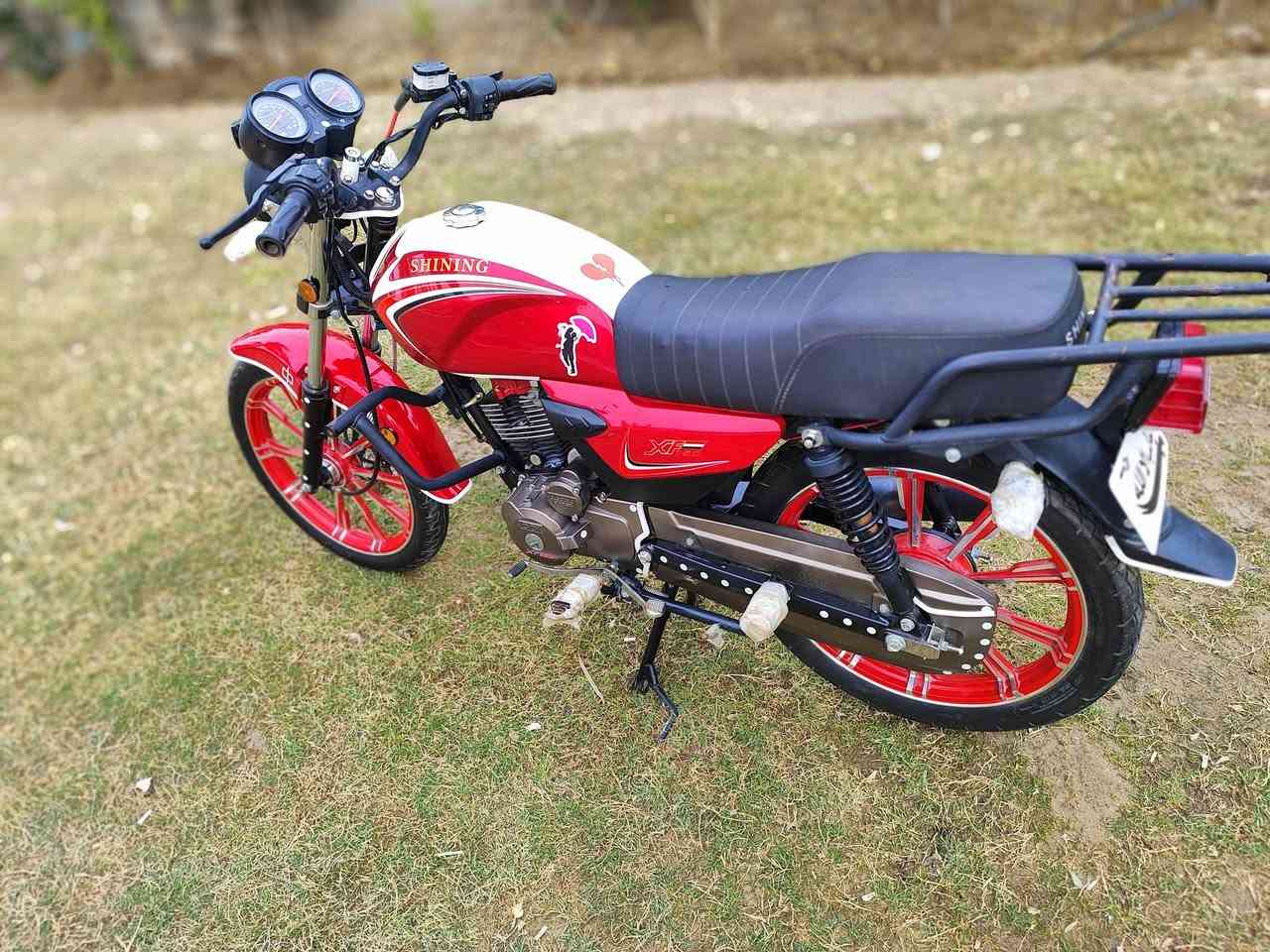 سلام عليكم دراجه شانك للبيع موديل ٢٥ جديده وكفاله عامه بعدهي زيرو اوراق كامله مكاني بابل مشروع  سعر ب٨٥٠وبيه شويه حك جيه ***********
