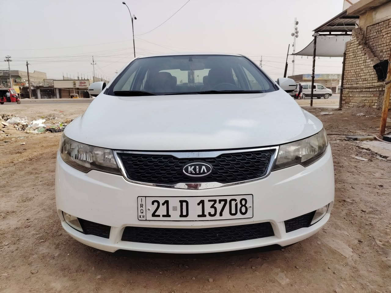 السلام عليكم كيا سيراتو موديل 2012محركه 1600دوش سياره جديده  مكفوله سونار موجود داخل الصور
السعر 120بيه مجال استفسار بخصوص السيارة
عنوان السيارة بغداد
***********
