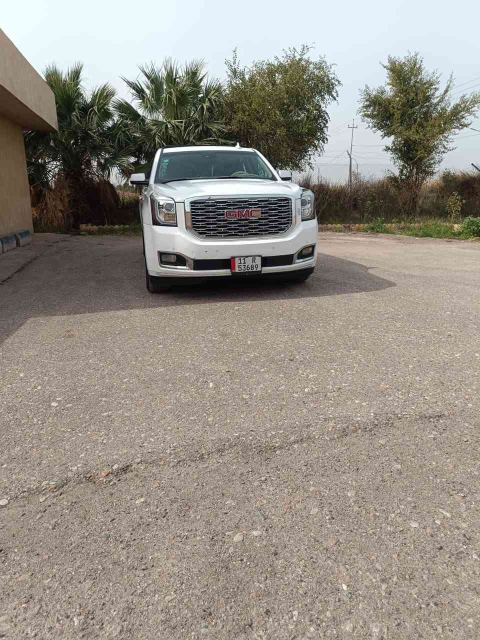 السلام عليكم جمسي يوكن ٢٠١٧ رقم بغداد بئسمي 
التفاصيل يم راعية اتصال ***********
