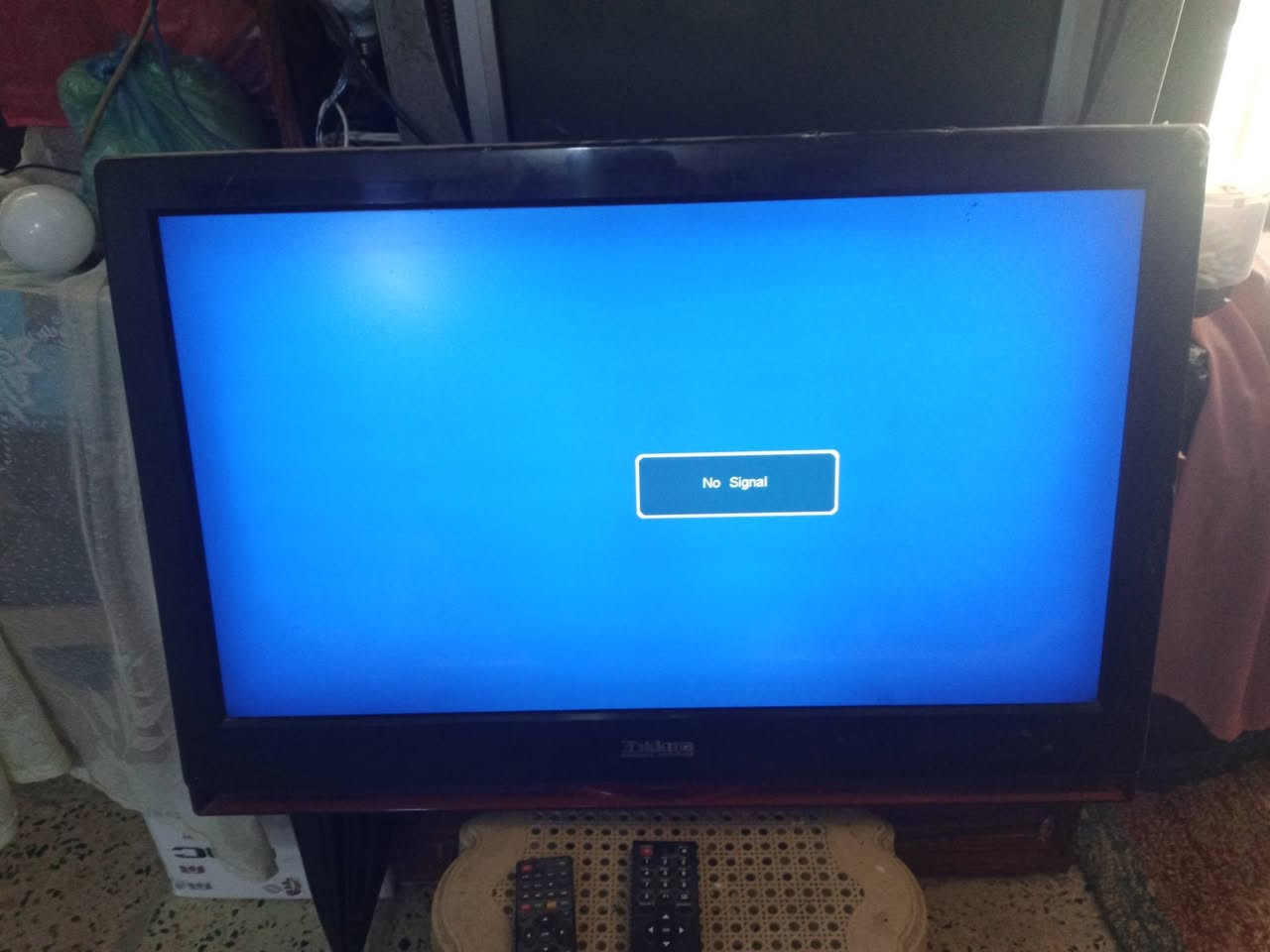 السلام عليكم بلازما42اصليه للبيع كله شغالة بدون نت نوع تكنا مع الريموت السعر80الف سبع البور منطقة4000.  ***********
