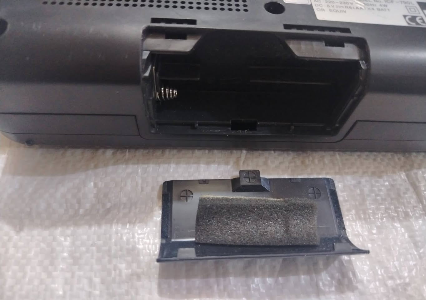 راديو ماركه سوني SONY ثلاث موجات يعمل باتري وكهرباء الجهاز باله انكليزي 
 السعر على الخاص


**إذا كنت صاحب هذا الإعلان وتريد حذفه لأي سبب، رجاءا أرسل رسالة إلى الدعم الفني**