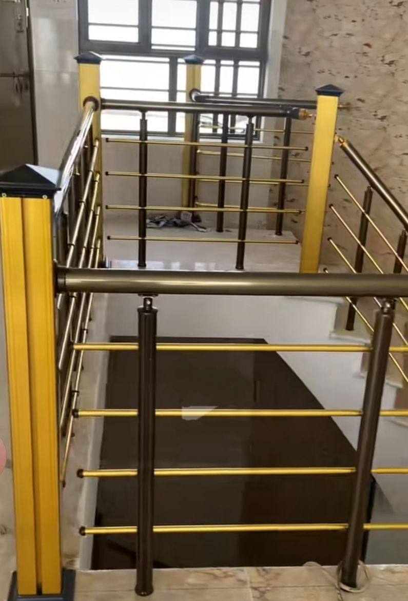 معمل وحدادة القمة الفنية 
ابواب شبابيك بلاستك حديد     🛑
المنيوم والمطابخ الالمنيوم محجلات اللمنيوم حديد 
شبابيك بلاستك المنيوم 
موصل صناعة الكرامة. يتوفر بالتقسيط 💵 💰 
***********.***********.
