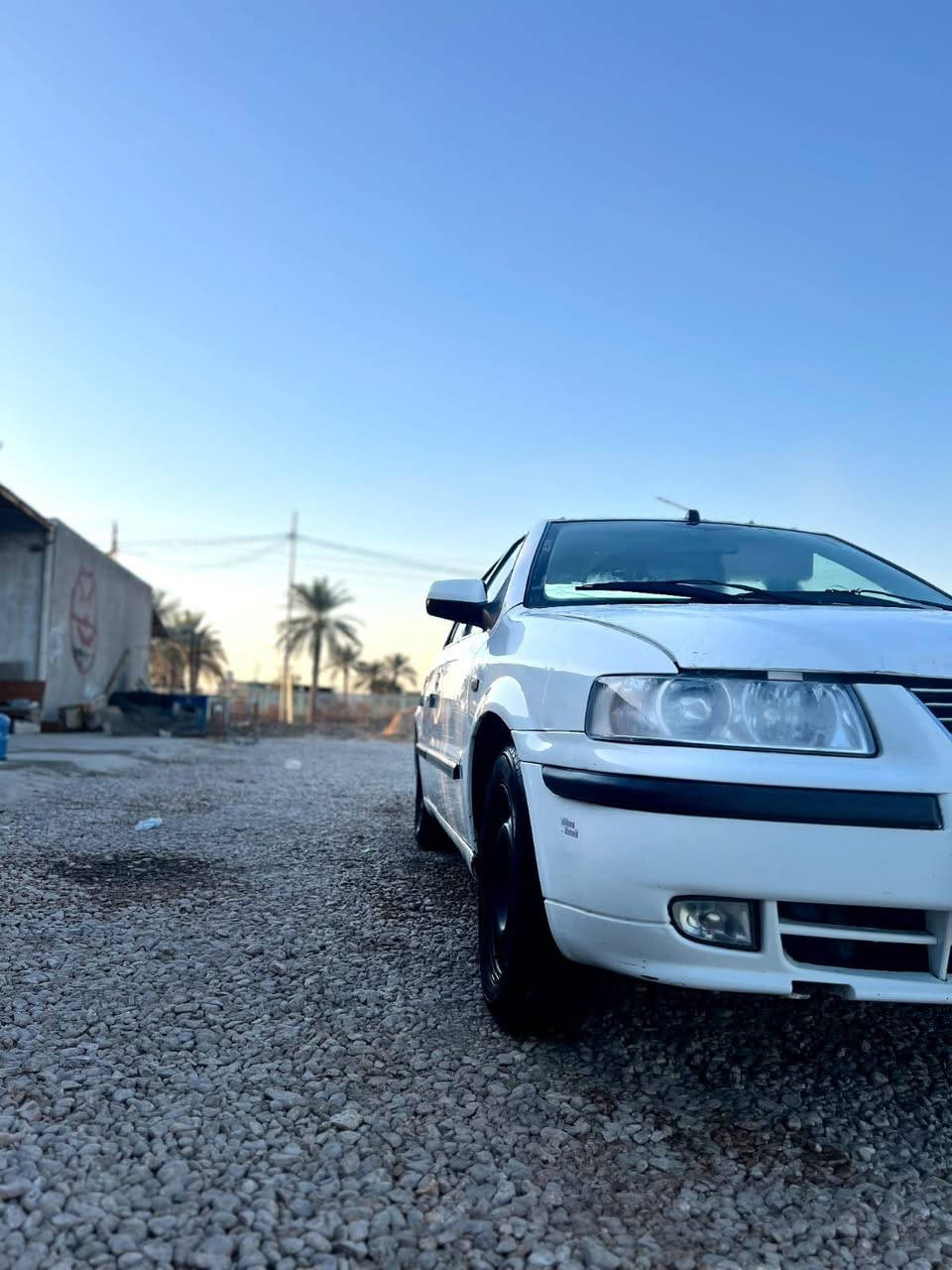 گير ومحرك خير من الله تجي وتفحص بايدك 
حداديه نضيفه حسب قناعتك تجي تقتنع يلا تاخذ 
سمند ناطق 2011 
رقم انگليزي مشروع وطني تحويل  شوكت ماتريد ثاني يوم تستلم سنويه بأسمك 
غرامات مصفره على ايدي 
1- تبريد ثلج تقتنع يلا تاخذ 
2- سماعات مضخم شرط صوتهن طرب 
3-گشر السياره بعد احلا من الصور تجي وتشوف بعينك 
السعر بـــ 42
مكان السياره نجف
رقمي بي واتس اب *********** النجف, العراق
