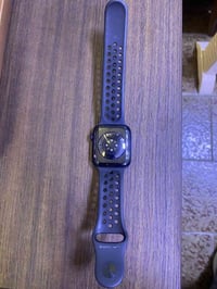 ساعة ابل Series 7 Nike كامل ملحقات البطارية %88 التواصل واتساب 0772229...