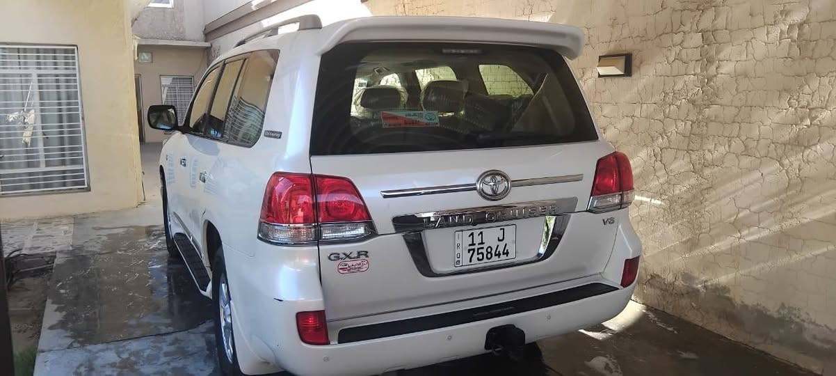 س ع لاندكروز ١١ ستينيةاصل جديدةلك ربع ماتحتاج مصرف ماشي ٧٧ الف حقيقي شرط الفحص مكينةوكير بشرط حتى كيس الكير مامفتوح سبير منازل صور السونار مرفق مكانهةبغداد حي القادسيةخلف مستشفى اليرموك *********** ابو نبأ السعر ٣٥٥ السعر قابل للتفاوض
