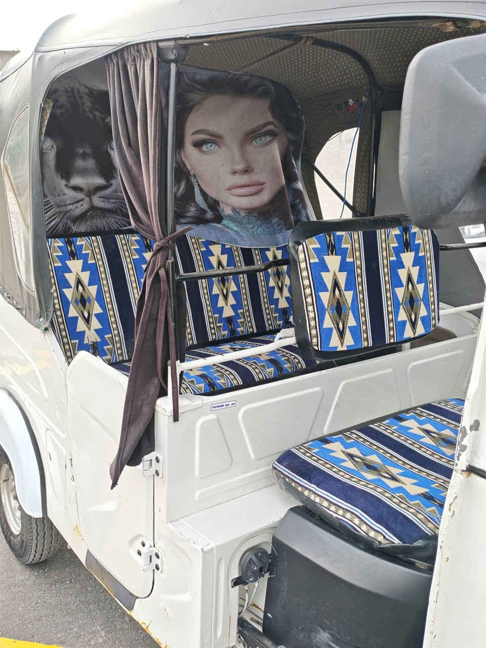 سلام عليكم تكتك موديل 21 رقم وسنوية نكليزي بسمي كاملة كل نقص ما بيهة كهربائيات كلهة شغالة دوشمة جديدة تخم تايرات
مكاني واسط العزيزية السعر 6500 وبيهة مجال قليل شراي يتصل 
***********
