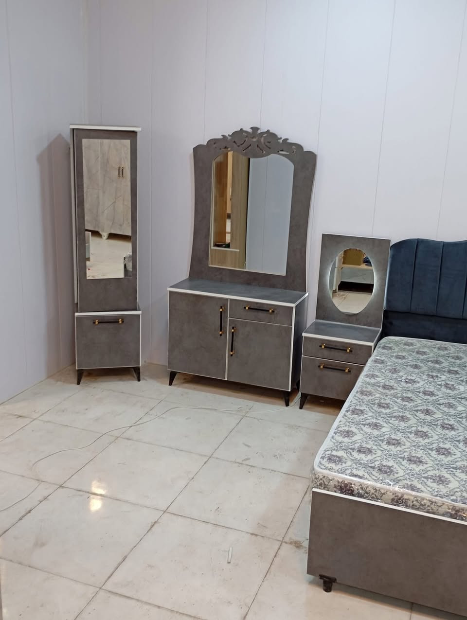 غرف نوم 7قطع خشب درجه اولى  فصال شغل نجار سعر725للحجز  عبر الخاص او زياره موقع في كركوك


**إذا كنت صاحب هذا الإعلان وتريد حذفه لأي سبب، رجاءا أرسل رسالة إلى الدعم الفني**