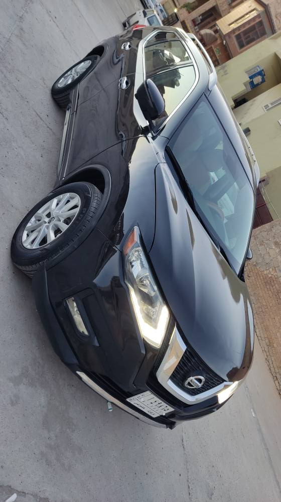 نيسان روج موديل 2018 فوول مواصفات عدا بانوراما .كشن جلد وكهربائي وخزن رادارات 360 درجه محرك وكير بالشرط  كيرها مبدل بموديل  2023   سياره دينار مابيها مصرف جاهزه بيها دفتر بانزين سنويه مشروع وطني  بونيد صبغ وبيها تعديل بالجامرلغ جهه سكن واقل من شبر بالباب سكن فقط شراي يخابرني *********** كركوك, العراق
