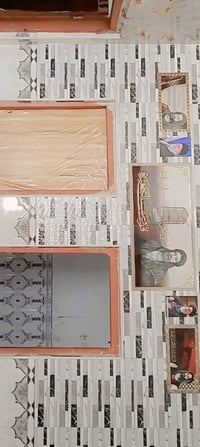 بيت للبيع • حي الحسين • ٣٠٠م