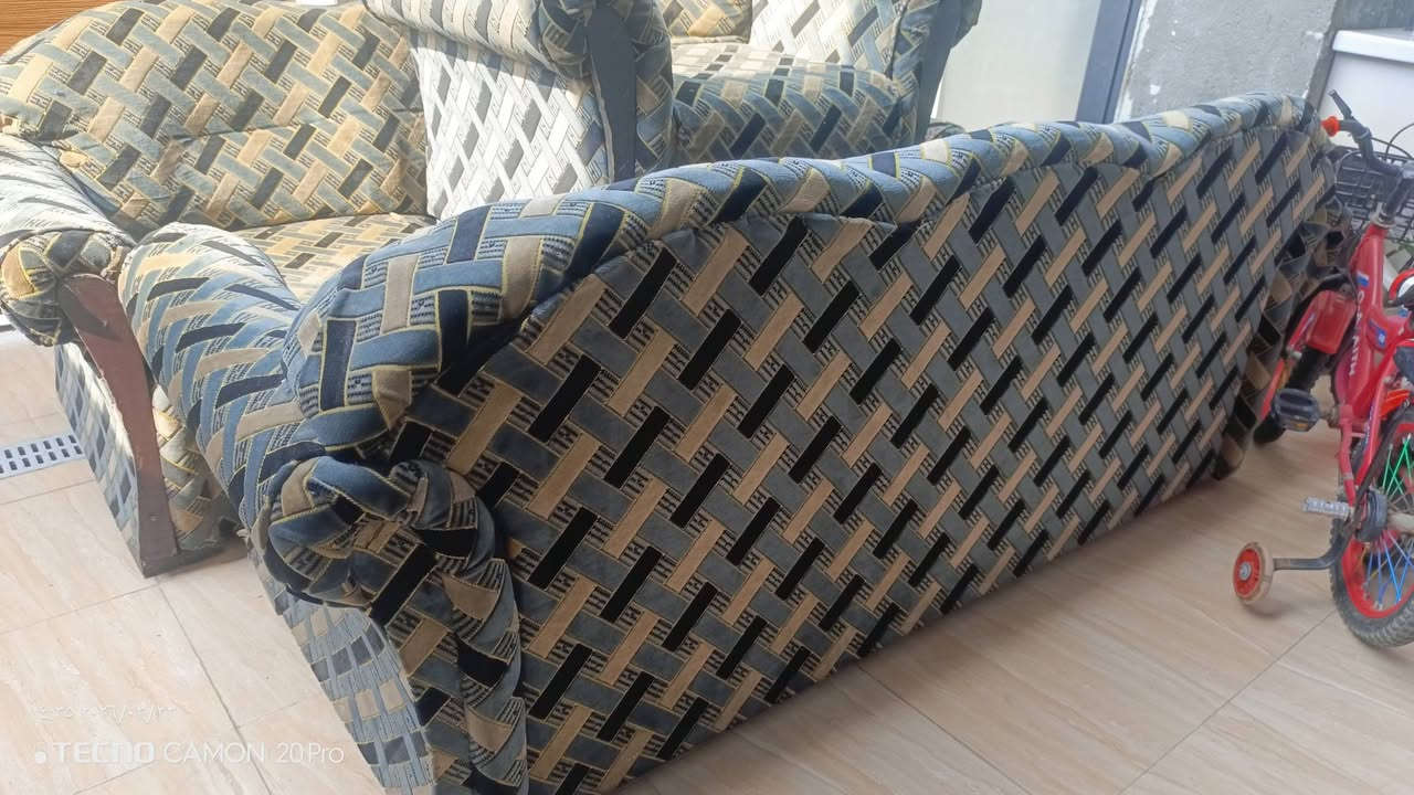 تخم 10 نفرات
قنفتين 3نفر و4كراسي نفر نظيف وثكيل السعر 75الف
حله قرب المحكمة الجديدة


**إذا كنت صاحب هذا الإعلان وتريد حذفه لأي سبب، رجاءا أرسل رسالة إلى الدعم الفني**