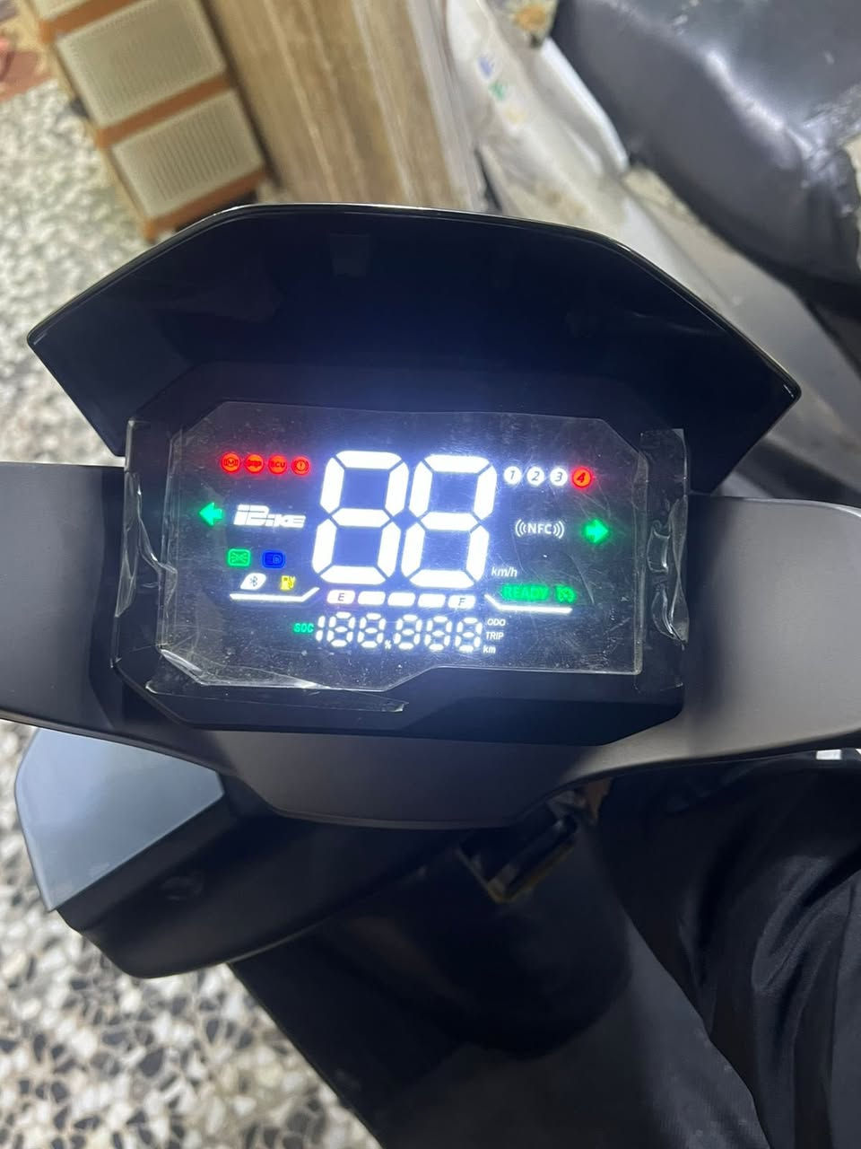 السلام عليكم من رخصه الادمن
اخوان دراجه شحن 2025 اسم الدراجه GTC الأحدث بالسوق للبيع 
بطاريه ليثيوم أقوى البطاريات 
نظام بريك امامي خلفي هايدروليك يعني بالمكان 
دبلات امامي خلفي كلش قويات تحمل وزن فوق 150K متحس بالطسه 
نظام الرجوع للخلف R
نظام البارك P
نظام اللايت زنون عالي ناصي دبل إشاره 
السرعه 95 حقيقي 
3 نمر للدراجه 🛵
تمشيك مسافه بالشحنه الواحد فوك 70 كيلو 
ملفه 2000 ماشيه كيلو واحد(1)  الدراجه 
نظام التشغيل 2 سويج 2 كارت شاشه 
الدراجه خير من الله 
العنوان الدراجه ( بغداد الشعب ) 
الرقم 1: ***********
الرقم 2: ***********
سعر الدراجه (مليون 300) وبيه مجال الشراي يجي خاص او يتصل ع الأرقام
