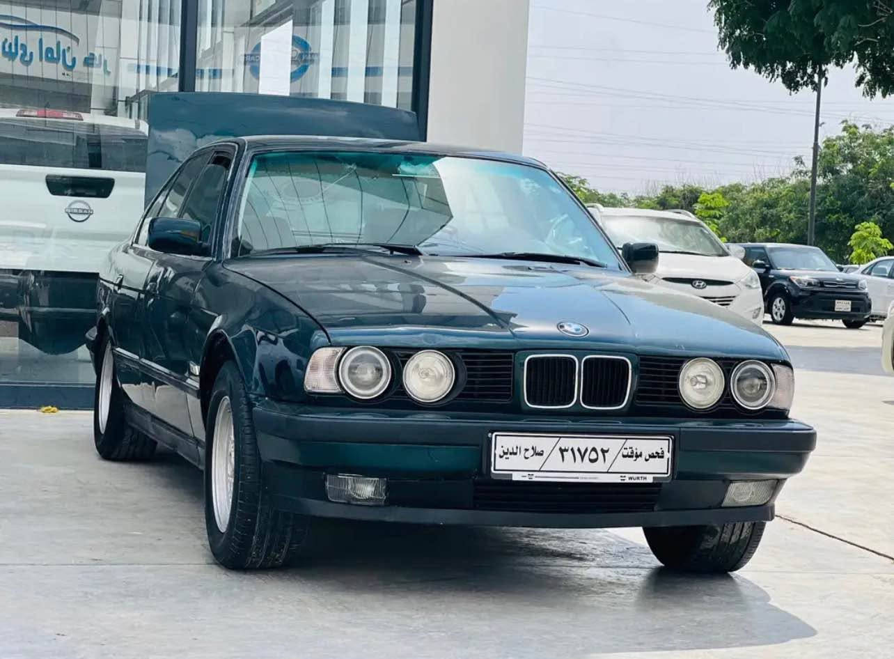 سڵاوی خواتان لێبێت 👋🏽
بیئێم 1992 ئاڕم پلاستیک هەولێر 💯
سەیارەکە نمونەیە لە جوانیو پاکی زۆر لە ڕەسمەکان جوانترە
مەکینە 525 کەپس گێڕ عادی + گێڕ مەکینە بەشەرتی فەحس 
مەکینەی هەڵم دەمیشی نییە زۆر زۆر پاکە سەیارەکە
کارەبایی + ئەکسڵ + تاخم پێشو دوا + عەینەو کلاچ هەمووی بەشەرت
ئاڕم پلاستیک ئاڕم و ئەوەلیات و ڕەقەم شاسی هەموی بەشەرت 
سەیارەکە دینار مەسروف لە گیانیا نییە کامل مەسروف کراوە
ماشاءالله ئەڵەی ئاوێنەیە زۆر لە ڕەسمەکان جوانترە
هیچ لێدراوێکی نییە + قەترە ڕزیووی نییە ماشاءالله زۆر مەزبوتە
شوێن ~ کەلار 📍
نرخی ~ 33 گەڵا و مەجال 💵💸
ژم ***********
هەردو ڕەقەمە ئەسڵێکانیشی ماوە 
ئادمین🤍 كالار, السليمانية
