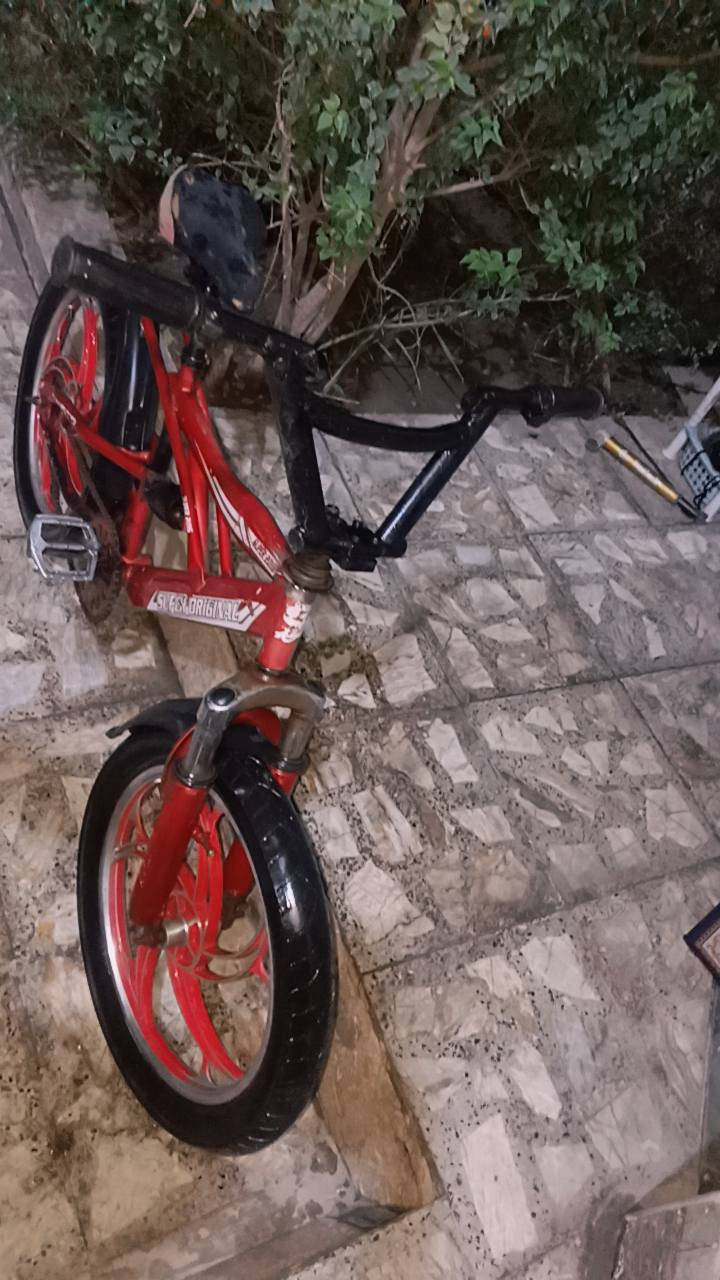 بايسكل بي ام اكس كامل كلشي ما بي حجم 20 
جبلي 
مكان بغداد الحبيبيه 
 تواصل رقم الهاتف  
***********
سعر 
75 بي مجال
