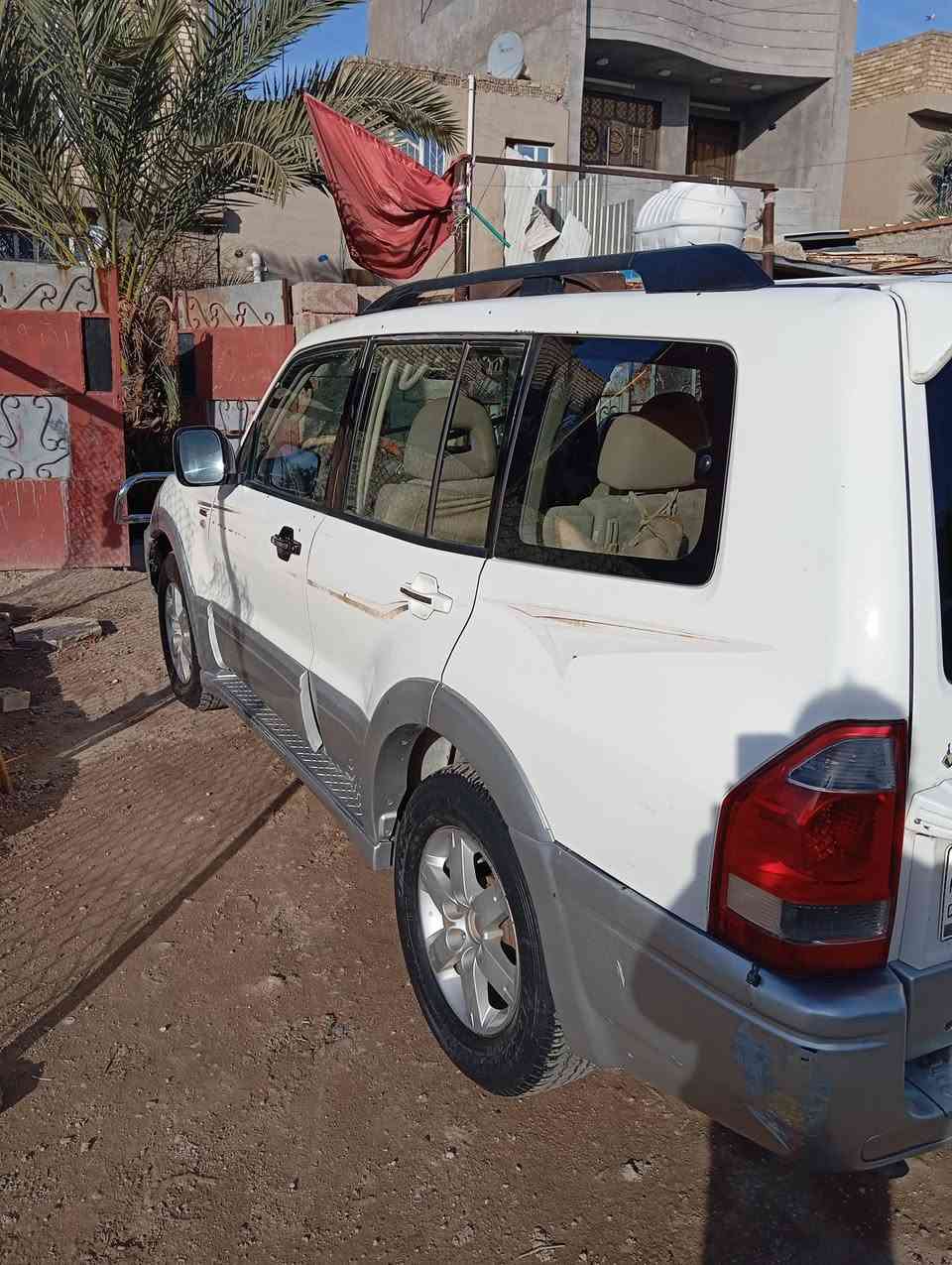 للبيع باجيرو بغداد الزعفرانية للاستفسار ***********
