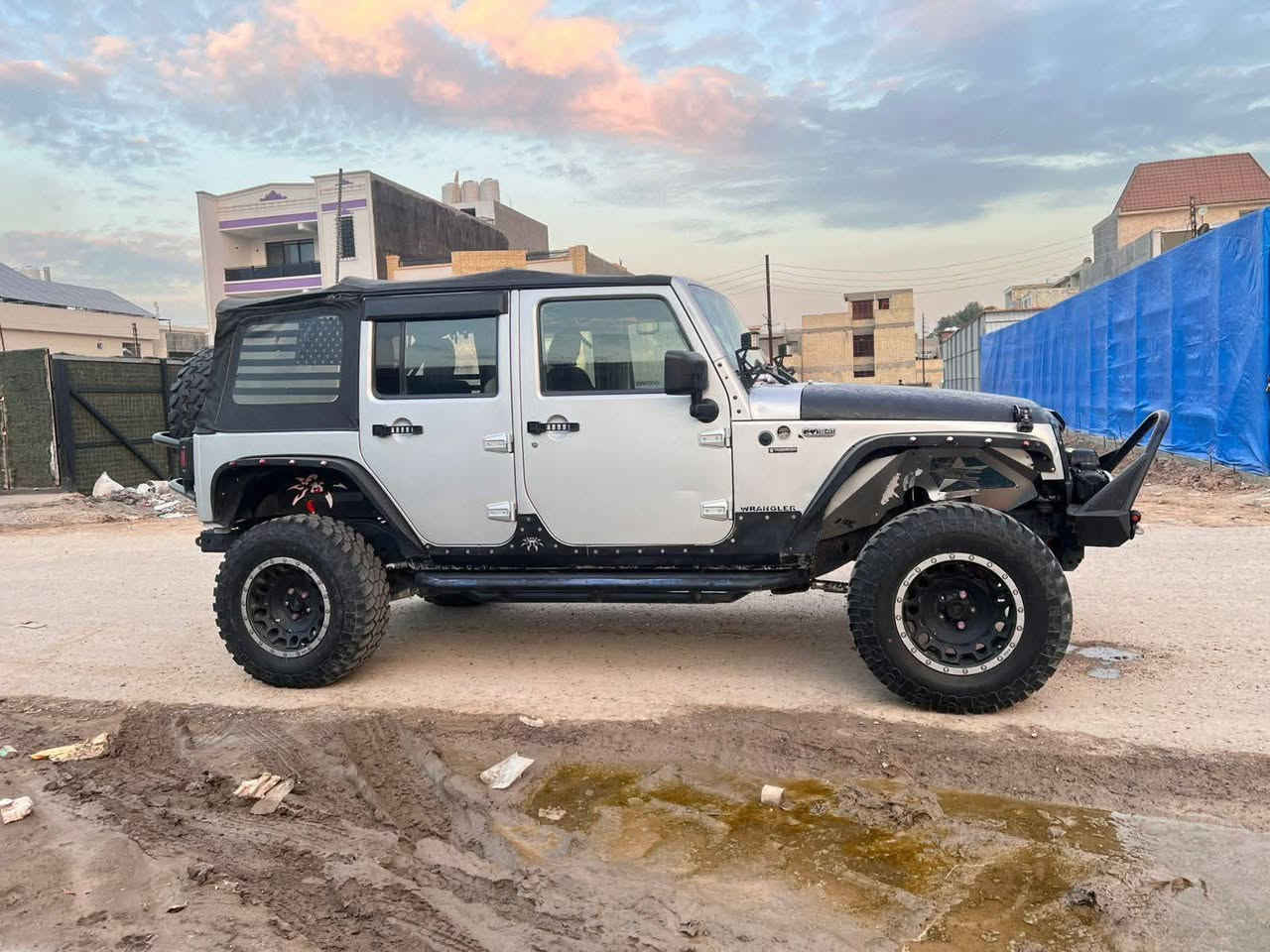 جيب رانكلر
٢٠١١
كلين تايتل مكفولة ماعدا البنيد واكع صبغة
Unlimited sport
ماشية١٨٠ كيلو
كير ومكينة كفالة
رقم الماني بغداد هزة جديدة وباسمي
مكانهة بغداد
١٢٥ وبيهه مجال 
***********
