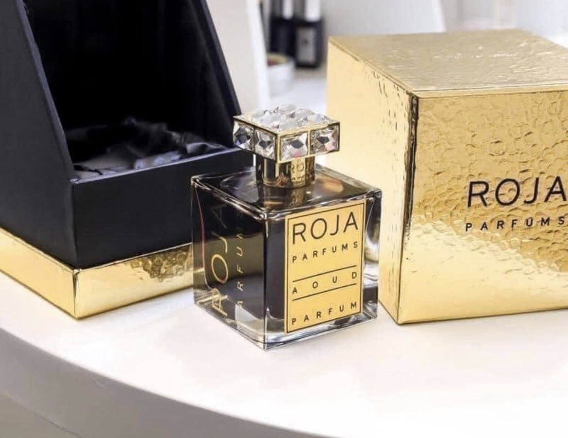 Maison Francis Kurkdjian
🎁Countdown Calendar (12 pieces)

🎁سیت هدایا ميزون فرانسيس كوركدجيان
تقويم العد التنازلي (12 قطعة)

🧴Aoud Roja Dove for women and men
Perfume 100ML

🧴عطر روجا دوف عود للجنسین
بارفیوم 100مل

🎁حالیا سیت هدایا کالیندر 12 قطعة من المارکة ميزون فرانسيس كوركدجيان او عطر روجا دوف عود المتوفرة الجدید مسلفن للبیع

✍️ ملاحظة/ هذا السيت من ماركة ميسون فرانسيس كوركدجيان كلش خاص، وخصوصيته هي اللي خلت سعره يكون كلش غالي، وبالنسبة لعطر روجا دوف همين هو واحد من العطور الثمينة، حالياً ذني التحفتين متوفرات عندي، لمعرفة السعر دز رسالة لصفحتي على الفيسبوك.

یوجد لدي توصيل لكل محافظات كردستان والعراق


**إذا كنت صاحب هذا الإعلان وتريد حذفه لأي سبب، رجاءا أرسل رسالة إلى الدعم الفني**