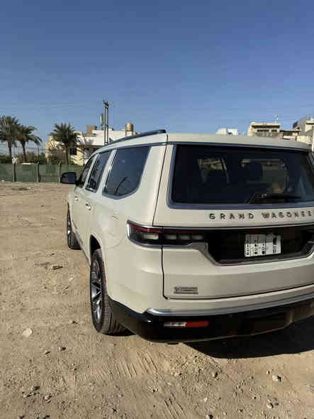 كراند واكنير 
سيرس 3 

اعلى مواصفات 

السيارة كلين 
بدون حادث او صبغ 

دوسات كهرباء 
دبل بانروما 
٣ شاشات 
شاشة للراكب الامامي 
مقاعد خلفية منفصلة 
تخشيب طبيعي
كاميرا للرؤية الليليه 
اربع كاميرات
رادار خلفي + جانبي + امامي

قيادة ذاتية 
 
كشنات مساج + تدفئة وتبريد 

ماشية ١٧ الف فقط 
السيارة نظيفة جدا  وبحالة  الوكالة 

السعر :- ٥٧ الف $ 

مكان السيارة :- المنصور

***********
