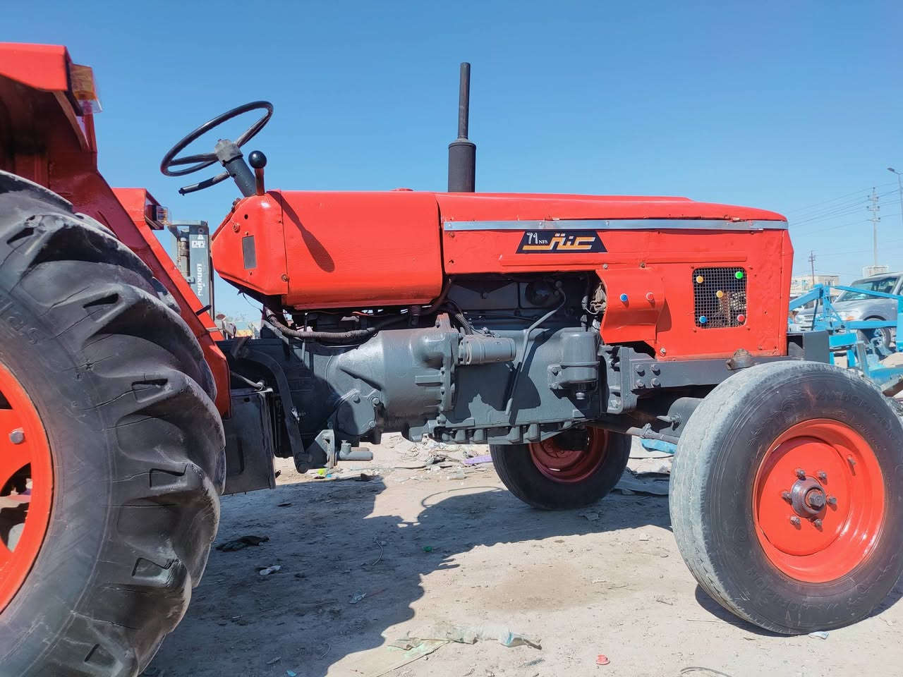 للبيع عنتر موديل 87 جاهزه مكفولة محرك وكير وجهاز الرفع مكفولات نگره سلف باور استيرن بريك لايت شغال #السعر (٤مليون) مكاني بابل أسكندريه ***********
