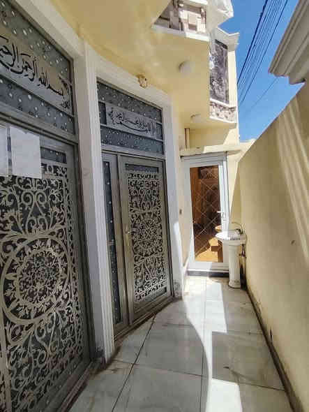 السلام عليكم
مجمع جنه سيد اسماعيل السكني 
75 متر طابقين 3 غرف نوم وصاله واستقبال ومطبخ وصحيات عدد 3 غربي شرقي مغاسل داخل وخارج
للبيع العنوان كربلاء مجمع سيد اسماعيل خلف جامعة كربلاء قرب مدينة الزائرين عمود ١٤٣ مقابيل مزار سيد اسماعيل يبعد عن الامام الحسين 4 كيلو 8 دقائق ب السياره توصل يم الامام الحسين يصلح سكن او حسينيه للزوار طابو زراعي إقرار محكمة سند
السعر 85 مليون 
للاستفسار اتصل
*********** واتساب 
*********** واتساب تحياتي للجميع 
وجه المنشور لقاربكم و أصدقائكم @أبرز المعجبين
