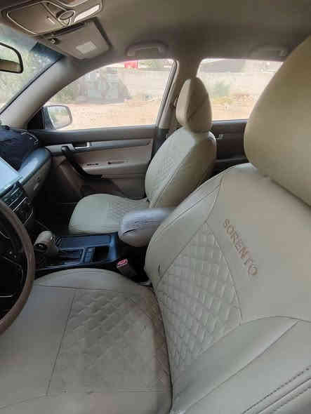 سورنتو ٧راكب ١٤ مكفوله عدئ شبر باب السايق محرك كير مكفولات صدر امامي خلفي جيد جدا تخم تاير أرقام جدد سنويه لسنة ٣٠ هسه جديده تريد وكاله تريد تحويل السعر ١٧٠ وبيه مجال قليل لاستفسار *********** مامتواجد علئ الفيس اني مكلف بالنشر
