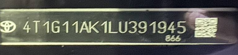 کامری 
مۆدێل ٢٠٢٠ 
***********
مواسەفات se 
٢ پارچە بۆیاغ 
ڕەقەم شانسیم داناوە 
٤٥ مایل ڕۆشتوە 
ماڵێکی بێ نەقسە 
ناونیشان /قەزای دوکان 
٢٢٥ گەڵاو مەعامەلە 
*********** دخان, السليمانية

