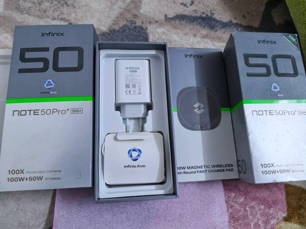 ‏أنفنكس نوت 50 برو بلس 5G جهاز فلاكشب معالج 8350  ببجي 120 فريم. شاشه 144 هيرتز. كامرا جداً راقيه 100X شاحن 100 واط يدعم الشحن الاسلكي 50واط ذاكره 256 عشوائيه 12+12 كامل ملحقات. سعر الجديد 565 انا رايده 350 مكاني ناصريه مركز *********** ناصرية, ذي قار
