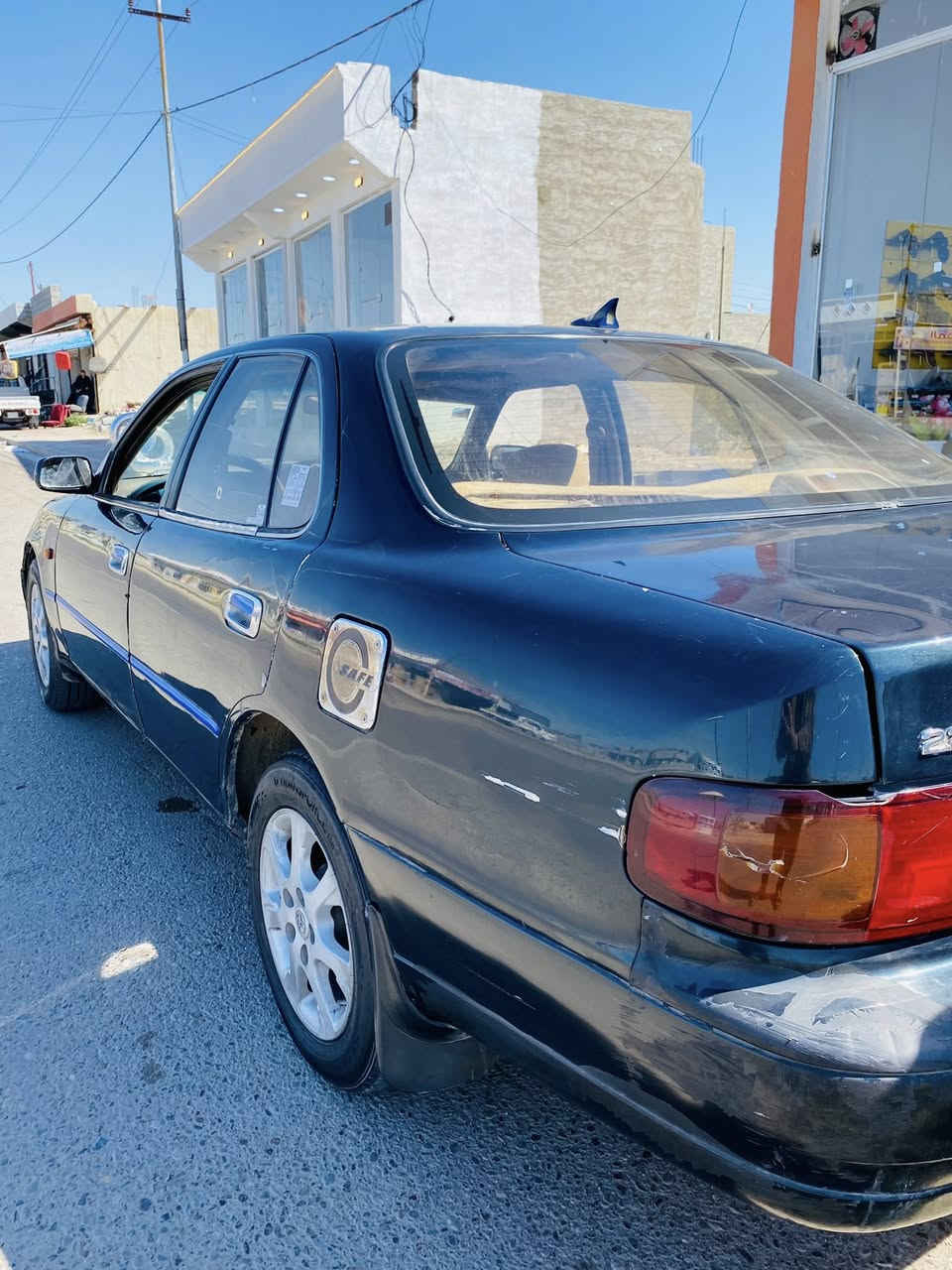 السلام عليكم.
للبيع كامري ٩٥. أمريكي كشنات كهرباء
فتحت سقف 
محرك ٢٢٠٠ 
السياره جاهزه صدر امامي خلفي ١٠٠/١٠٠ 
رقم بغداد تحويل ثاني يوم 
السياره مصبوغه بدون ضرر 
السعر ٣٨ وبيه مجال 
مكان السياره صلاح آلدين الضلوعيه 
***********
