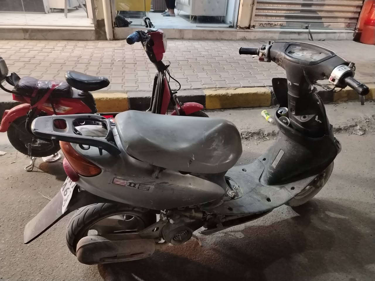 سلام عليكم دراجة للبيع الحرية مكينة نضيفه حلوه البكلايت إني فاصلة بل جنطه وستان هم صفح بل جنطه اشاير شغاله دبلات شغالة هندر وأحد السعر60رواتساب***********
