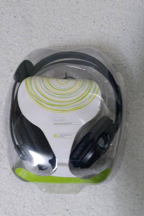 سماعه اصليه اكس بوكس ما مستخدم جايبها من اربيل و طلعت ما تصير عله بلي مالتي ملاحضه ما تشتخل بس عل اكس بوكس 360 عنواني بغداد سيديه شارع الضباط