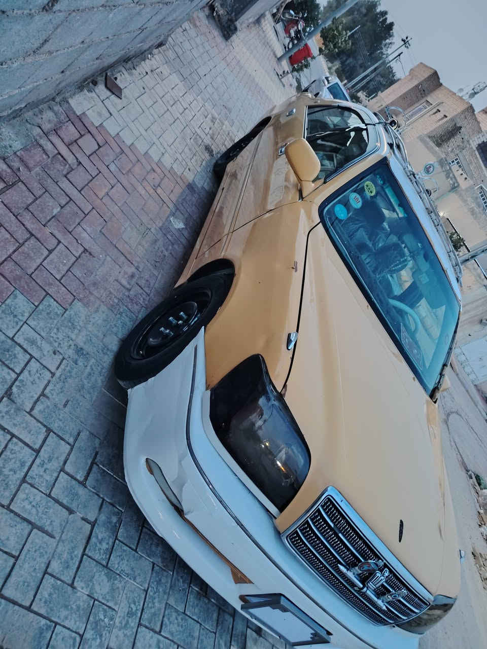 سلام عليكم ملكه صفره رقم احمر اصولي صلاح الدين كصه قماره راعيها يسويلك وكاله عامه كبل تروح تمشي بل معامله مكينه ديفور الجبير هيا ولكير شادهن قبل شهرين من عقيل حداديه الخلفيه جديده الماميه زينه بيها بس المشط عوزه تجفيت بس زين مو ثكيل  تخم تاير جديد تخم ويل جديد راديتر ماء جديد منضومه مال تبريد جديده كامه ذاك الموسم شاده بس شغلته هسا مابي بروده باتري جديد طاحونه جديده هيا مصفره غرمات عليه شي قليل خطها كربلاء بغداد بيها حته باج مال عارضه مكان السياره كربلاء اطوريج اي استفسار اتصل علرقم *********** او*********** او خاص او الاسيه بي واتساب  ملاحضه بس بيع بدون قصط
