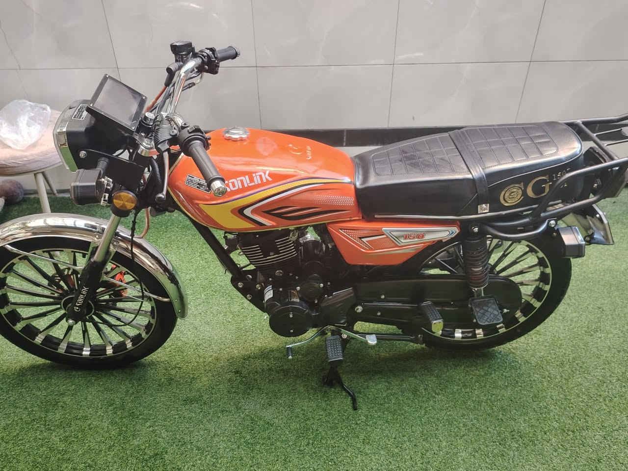 سلام عليكم دراجه ايراني موديل ٢٠٢٥جديده ماناقصه اي شي سعره 850قفل دراجه مال رمبه مال رمبه  مكاني الاعضميه رقم لميعجبه سعر رجأن لايعلق يعبر لمنشور وشراي عيوني اله ***********
