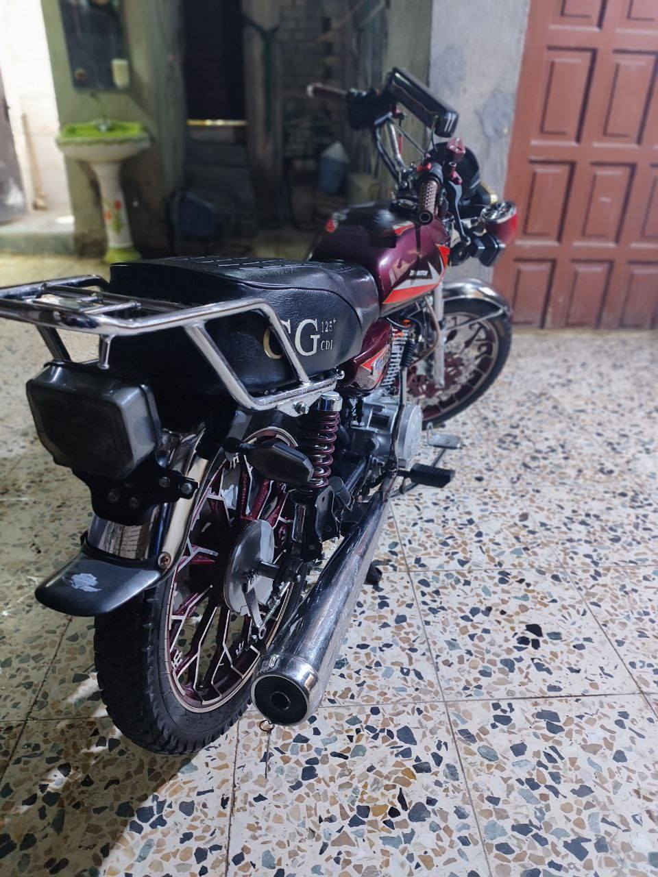 السلام عليكم ورحمه الله وبركاته
دراجه سيفان موديل 2024مكينه 150 كهربايات كله شغاله عدى شاشه  طافيه مكان بسمايه ناحيه الوحده منطقه المعمل مستعجل علا بيعتها ***********  هاذى رقمي
