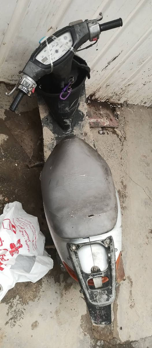 دراجه بانزين سرعته ٦٠ للبيع 
كوم حديد قيم واخذ المكان بغداد المشاهده


**إذا كنت صاحب هذا الإعلان وتريد حذفه لأي سبب، رجاءا أرسل رسالة إلى الدعم الفني**