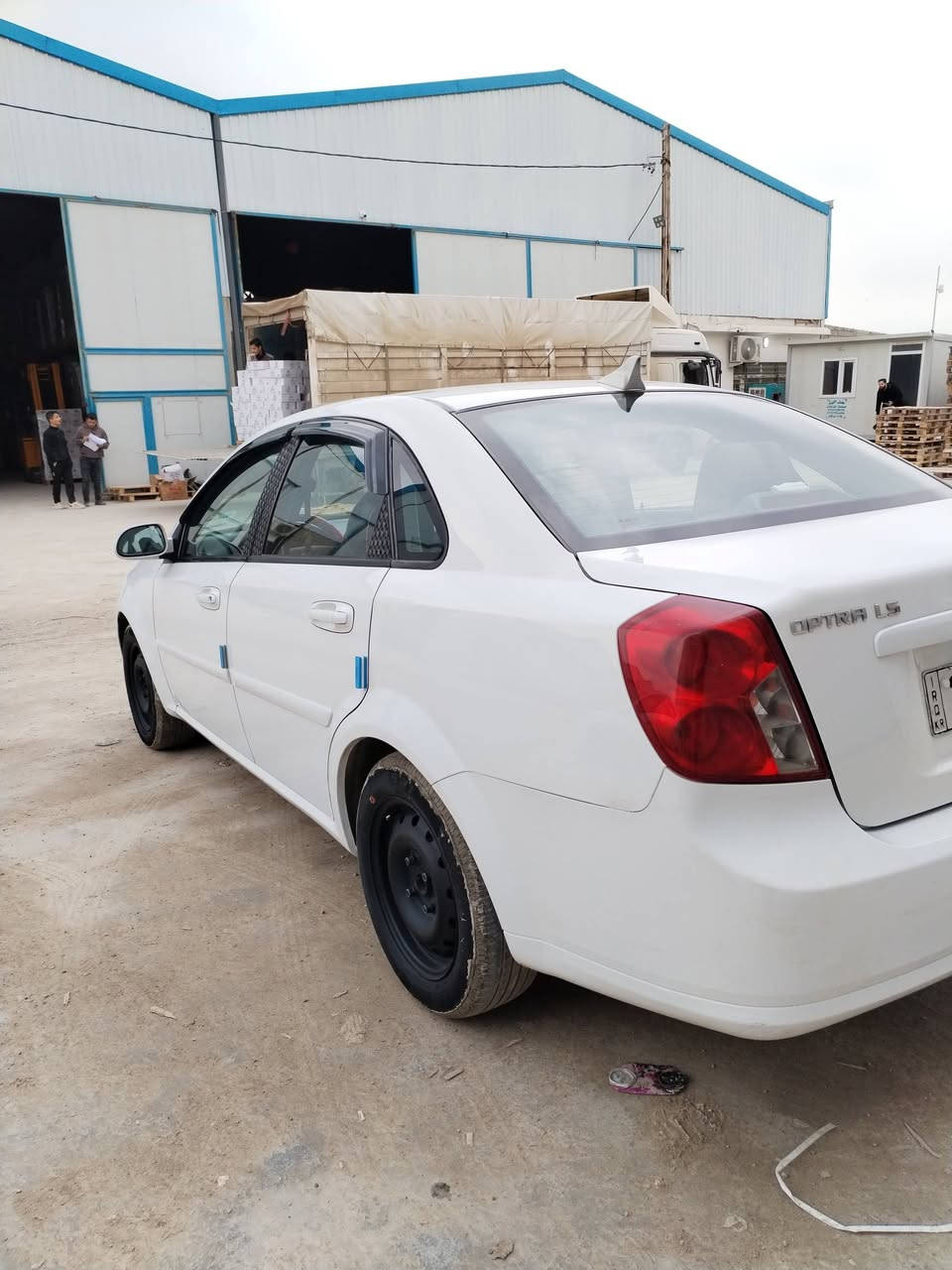 للبيع اوبتره موديل 13 مكينه وكير شرط بيها جاملغ الامامي اليمين بارد وباب خلف السايق مبدل بدون دواخل كاربون بيها السياره حلوه ونضيفه شاشه كامره خلفي تحكم استيرن للاستفسار *********** واتسام 👉***********
