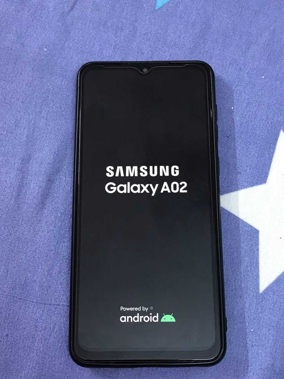 سلام عليكم شباب وبنات تليفون كلكسي سامسونك للبيع اسمة A02 لون رصاصي ذاكرتة ٦٤ جهاز نضيف كلش ومكفول كفالة عامة وبلعافية على الياخذة مال جناي مكاني بغداد الحرية السعر ٨٥ الشراي يراسلني خاص او يتصل بلرقم *********** بي واتساب واهلا وسهلا بلجميع

