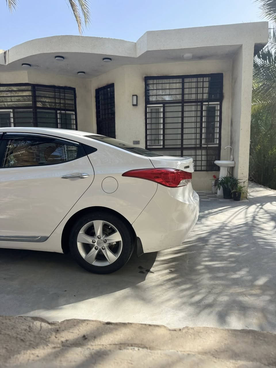 السلام عليكم ورحمة الله وبركاته للبيع النتره موديل 2012 خليجي سياره رقم بغداد دولي مكينه 1800 فتحه تحكمات سياره فول جاهزه ع اخر حبايه مال جناي السونار واضح بل منشور السياره حلوه وجديده السعر119 وبيه مجال اي استفسار ***********
 مكان سياره كربلاء
