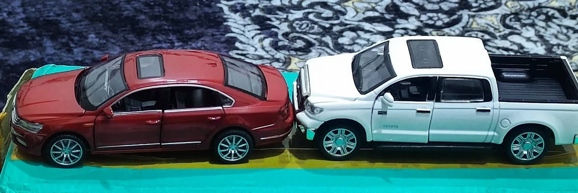 سيارتين بهذا الشكل الموضح بالصوره بيش يفيدنك


**إذا كنت صاحب هذا الإعلان وتريد حذفه لأي سبب، رجاءا أرسل رسالة إلى الدعم الفني**