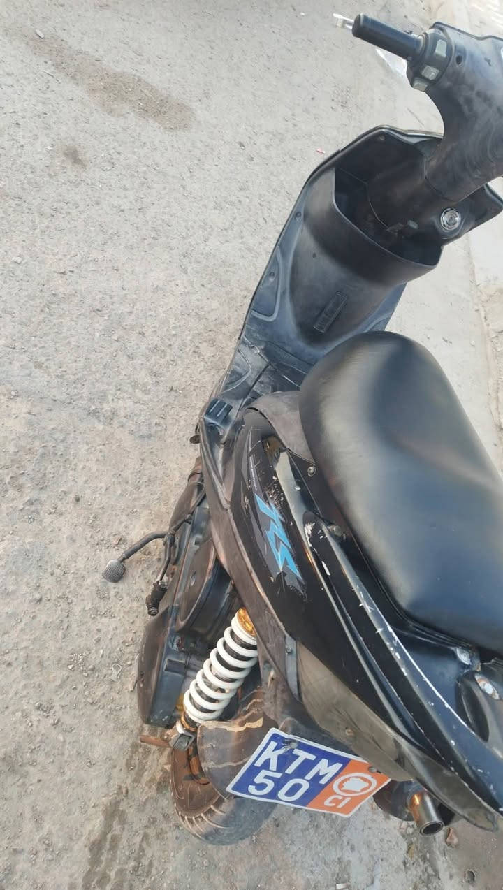 ماكس عدله 55 شلعه ومعدل كفرات بلادي ختم واحد كهربائيات شغاله سلف هندر كله شغال السعر 150 رقمي 
***********
