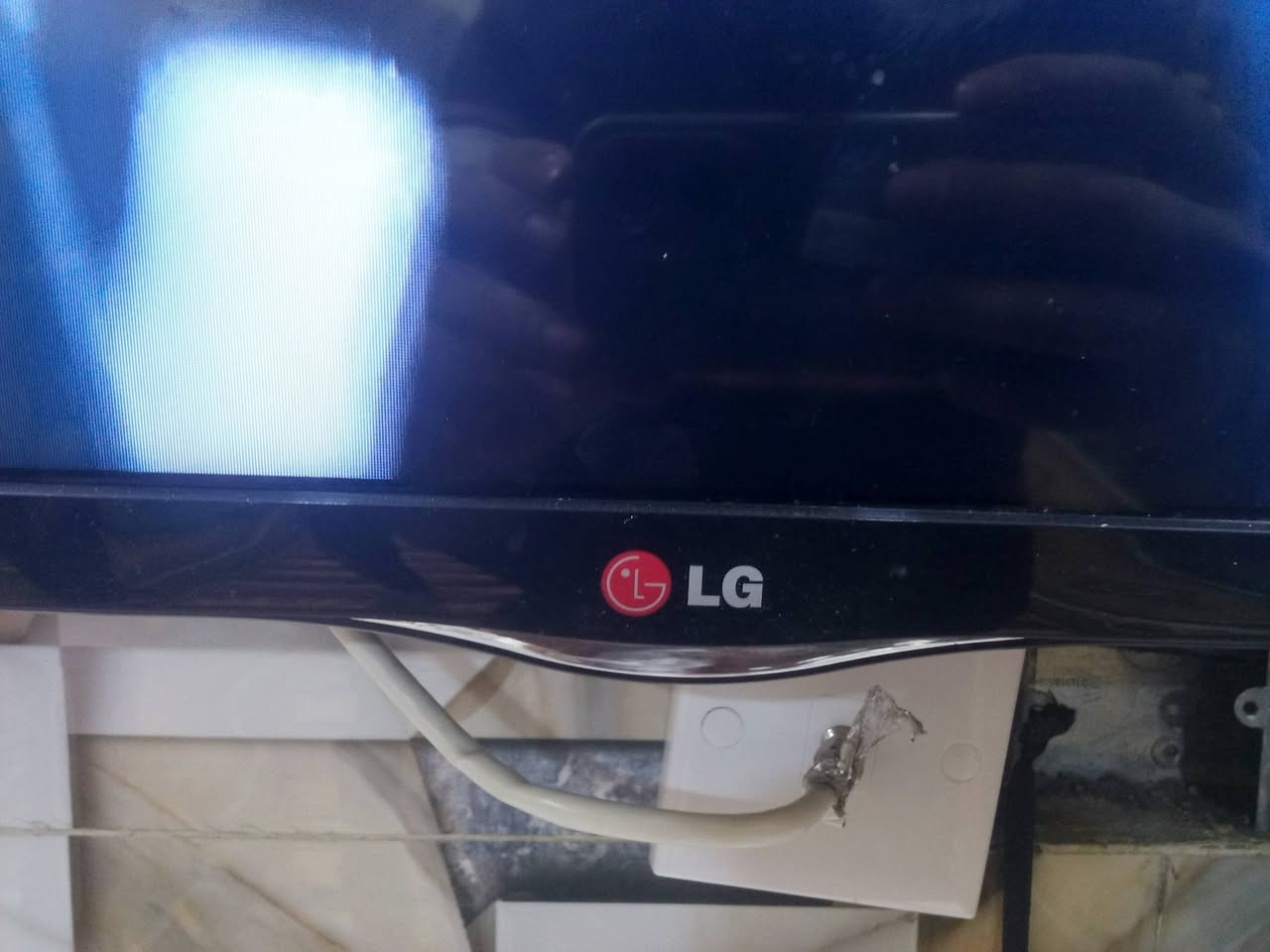 السلام عليكم شاشه LGحجم 42 كوري اصلي مو تقليد مداخله تصليح السعر 120وبيها مجال اي استفسار راسلني


**إذا كنت صاحب هذا الإعلان وتريد حذفه لأي سبب، رجاءا أرسل رسالة إلى الدعم الفني**