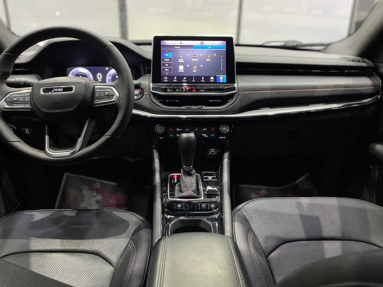 للبيع جيب كومباس موديل23 حادثه حداديه ويل فقط والبدي مكفول من قطره صبغ ايرباك ضارب وراجع سستم بلاد مرقمه اربيل شركه محرك 2000 تيربو فئه ترايل هوك ماشيه 12 الف ميل السياره لونين تو كلر السعر 195 مع مجال بسيط للاتصال ***********
