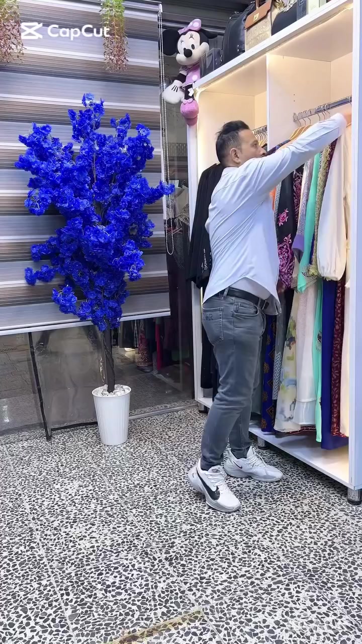 🦋موسم صيفي جديد مع مود السماوه🦋
  بأجمل الموديلات الخليجية
  دراعة خليجي نسائي شك يدوي 🥻
  مود السماوه للملابس الخليجية والاوربية 
  السماوه داخل مجمع الجوادين رقم المحل C16 
 قرب مجسر الصدرين خلف مصرف الرافدين 
متوفر توصيل داخل مدينة السماوه🌝


**إذا كنت صاحب هذا الإعلان وتريد حذفه لأي سبب، رجاءا أرسل رسالة إلى الدعم الفني**